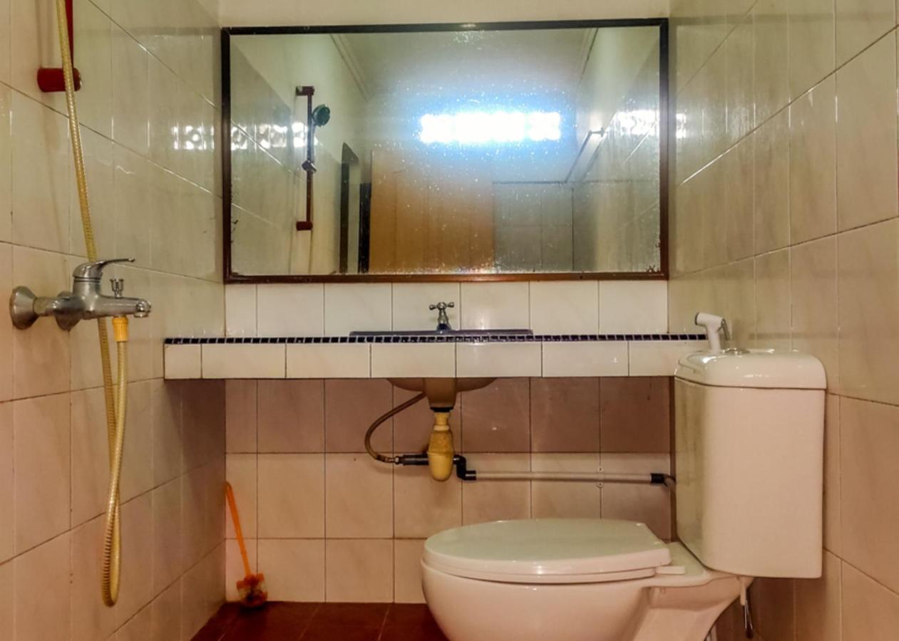 Oyo 3372 Hotel Pelita Terang 纳柯亚 外观 照片